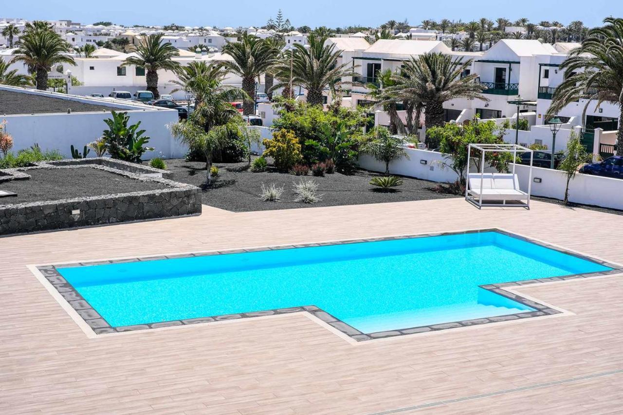 Luminosa Vivienda Vacacional Con Vista A La Piscina Costa Teguise Dış mekan fotoğraf
