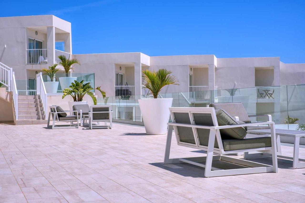 Luminosa Vivienda Vacacional Con Vista A La Piscina Costa Teguise Dış mekan fotoğraf