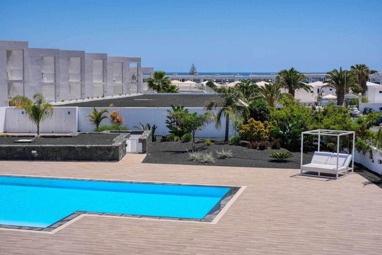 Luminosa Vivienda Vacacional Con Vista A La Piscina Costa Teguise Dış mekan fotoğraf